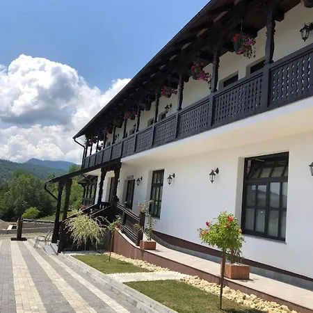 Quarto em Acomodações Particulares Mosia Dar In Rai Berbesti